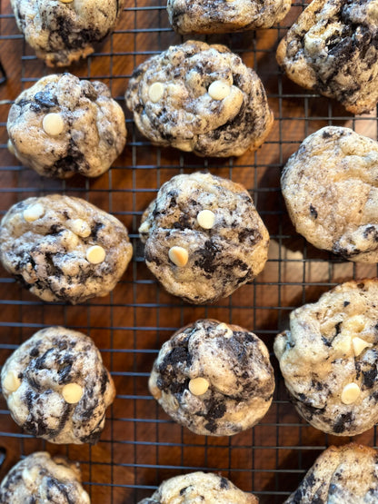 Cookies & Cream Cookies